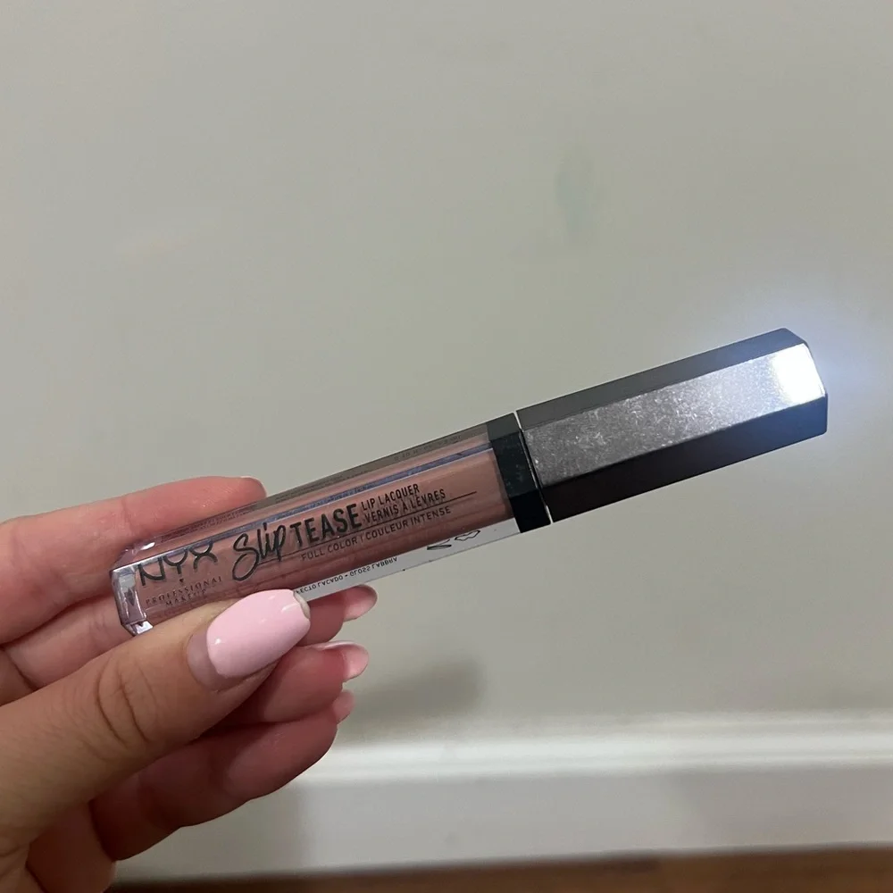 NEW NYX Slip Tease Let’s Get Physical Lip Lacquer